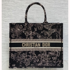 Christian Dior Shopping Bags